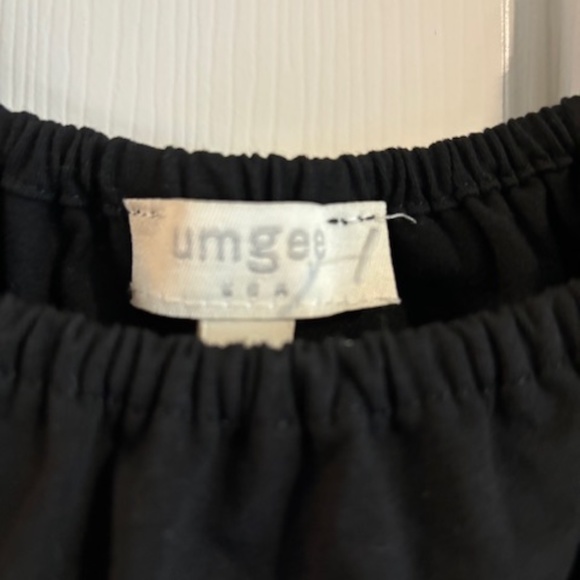 UMGEE USA Black embroidered top- Excellent cond- Large - Picture 4 of 4